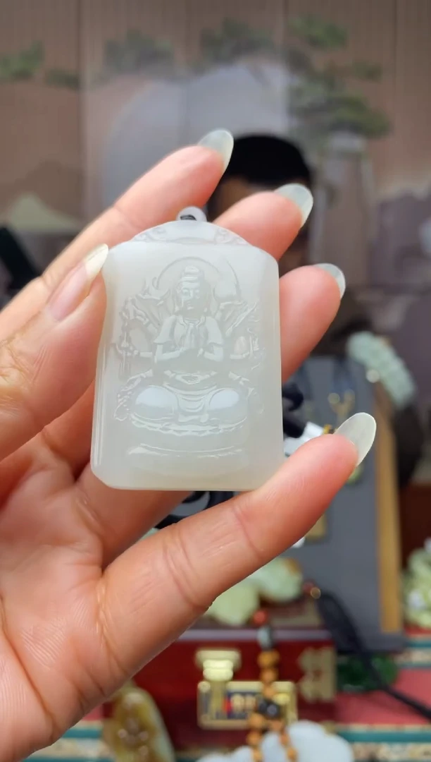 颈饰未镶嵌和田玉拍一发一