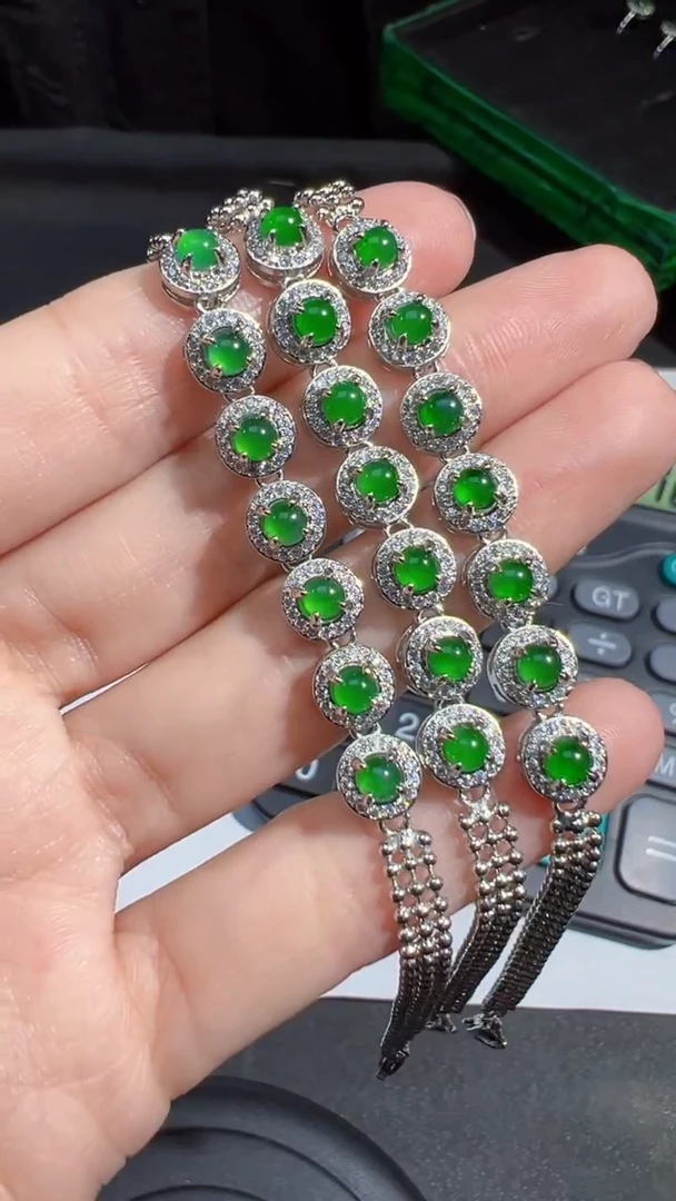 【闪购商品】定制翡翠未镶嵌手链商品多样性发货1