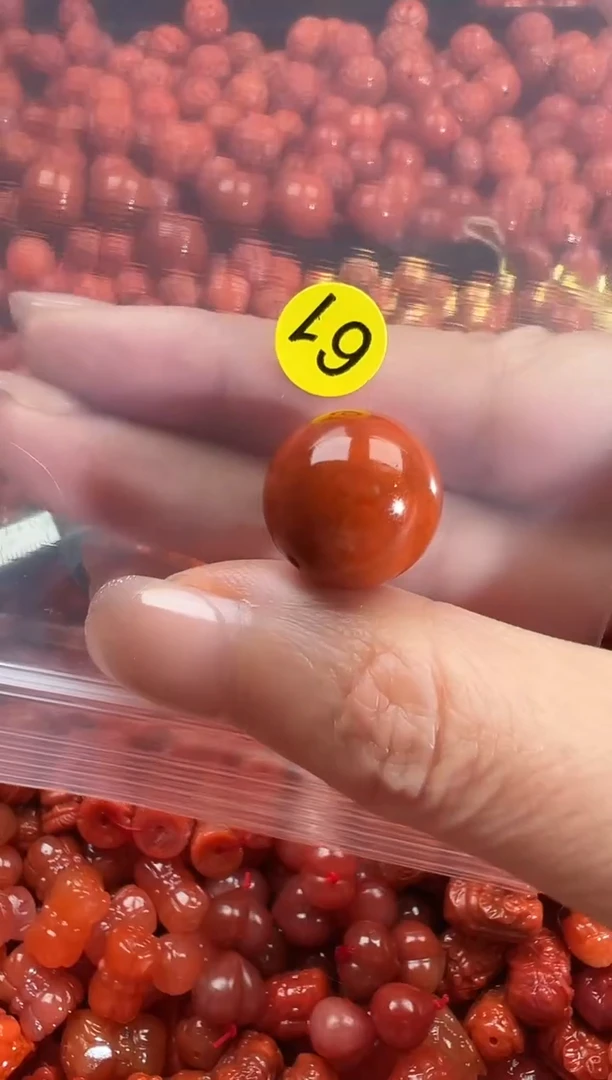 颈饰未镶嵌南红玛瑙1