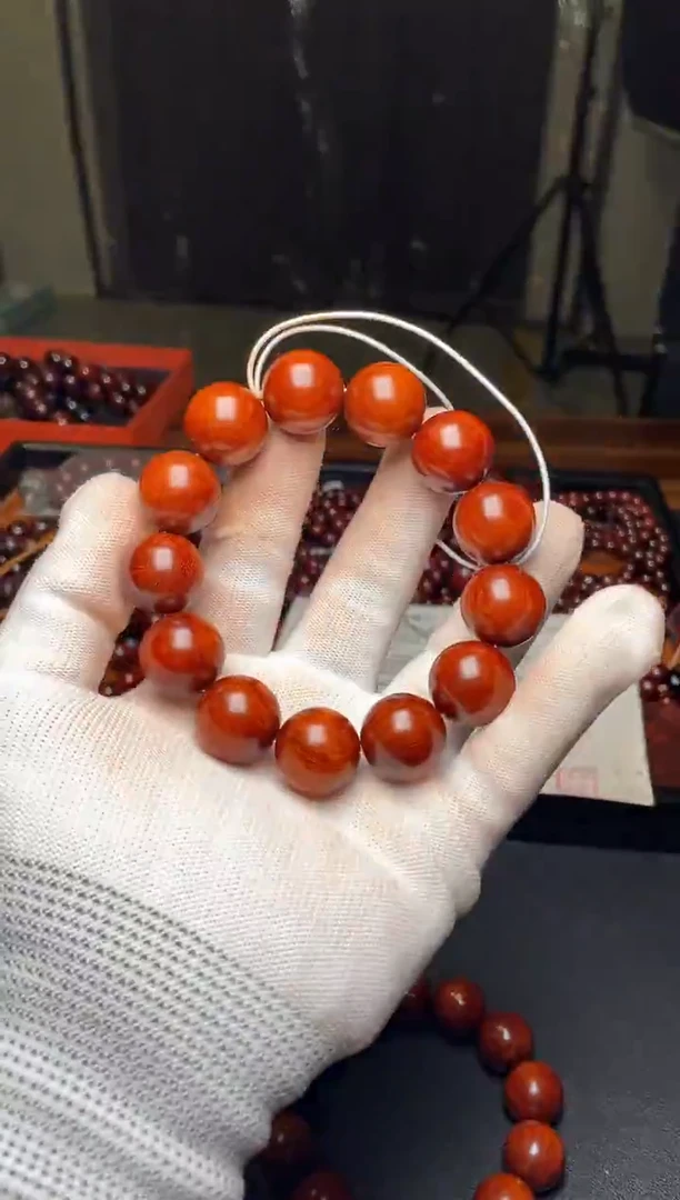 手串/手链小叶紫檀1.8鸡血红偏内二福利款
