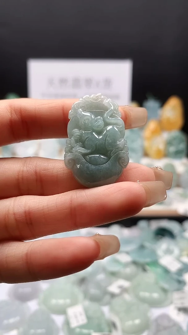 吊坠(不含链)未镶嵌翡翠吊坠