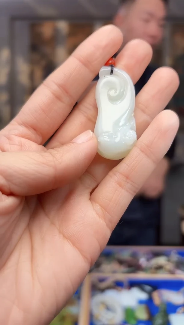 【闪购商品】和田玉颈饰未镶嵌拍一发一