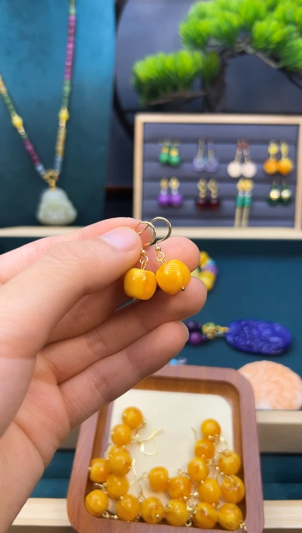 【闪购商品】蜜蜡耳饰14K金镶嵌E01