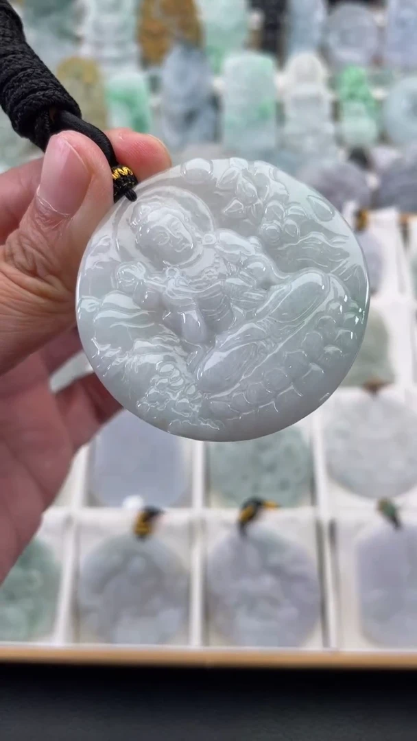 颈饰未镶嵌翡翠天然缅甸翡翠A货450