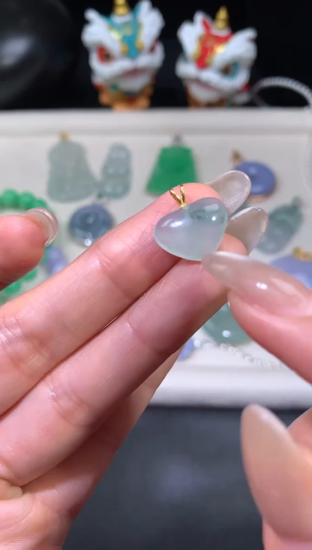 吊坠(不含链)18K金镶嵌翡翠翡翠