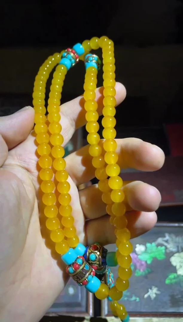 和田玉未镶嵌颈饰黄钰项链1件