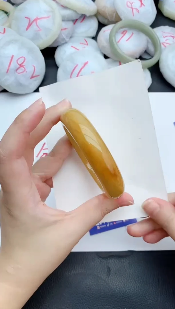 石英质玉手镯未镶嵌214+57/58