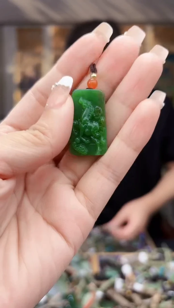 和田玉未镶嵌挂件拍一发一