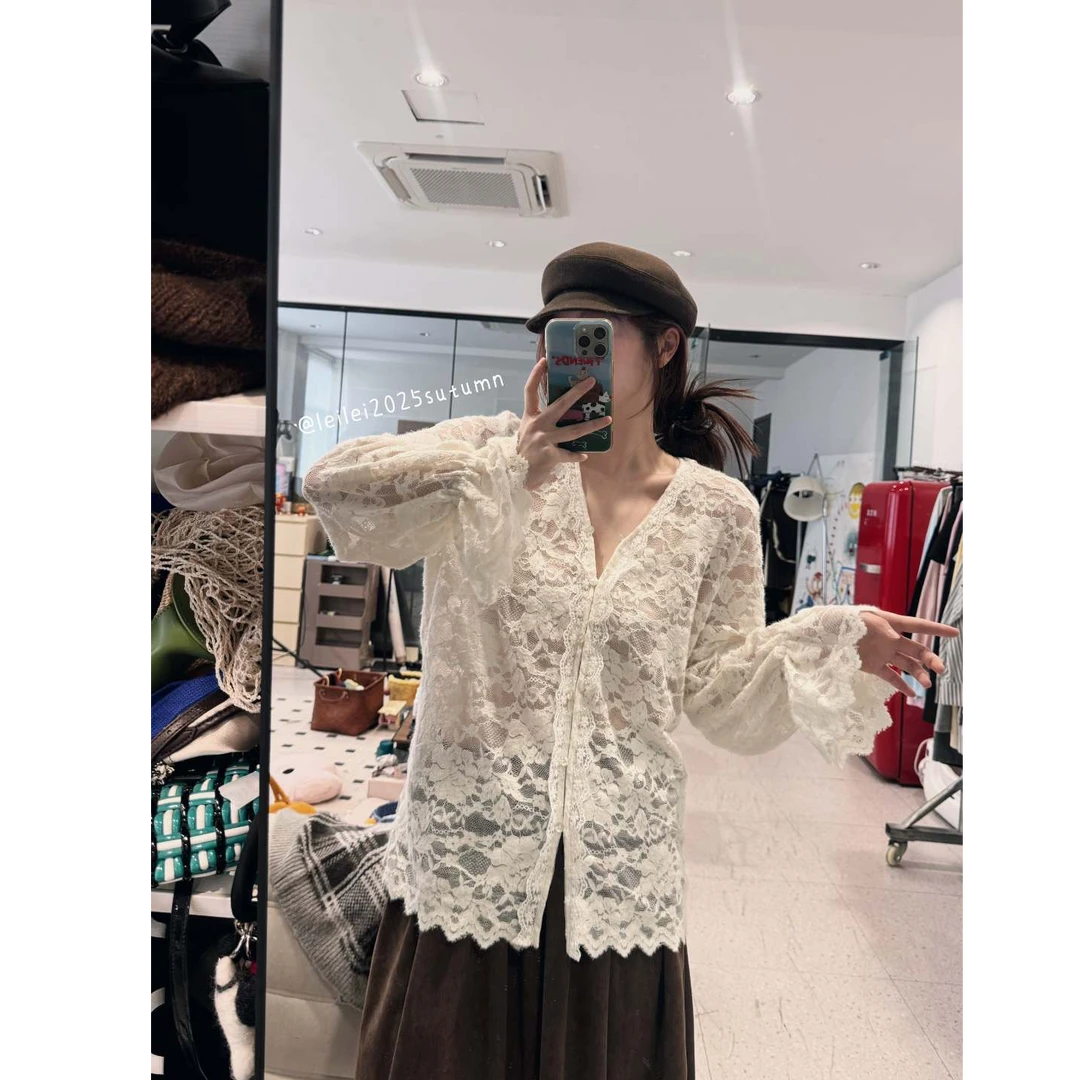 晶咕【维纳斯!】法式V领蕾丝钩花花苞袖打底内搭上衣