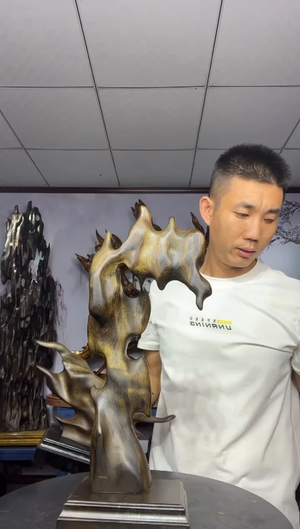 金丝楠木雕款人****L金丝楠木工艺品摆件