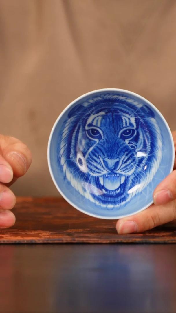 墨舍柴窑虎虎生威内绘普洱杯