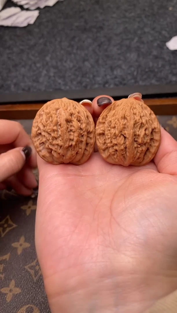 把件文玩核桃b251号41尺虎头