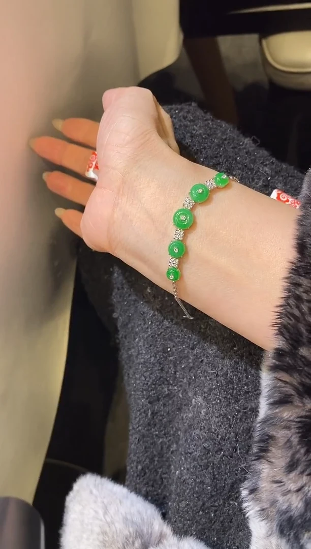 18K金镶嵌手链翡翠手链