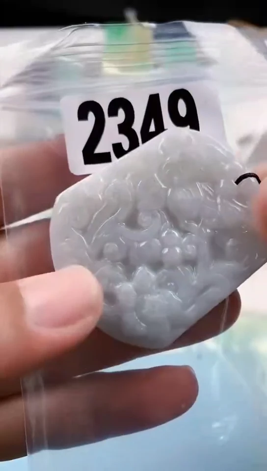 【闪购商品】翡翠挂件未镶嵌天然翡翠吊坠挂件