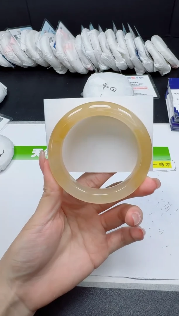未镶嵌手镯石英质玉060-5859