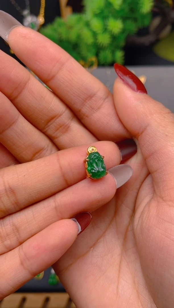 吊坠(不含链)银S925镶嵌翡翠貔貅