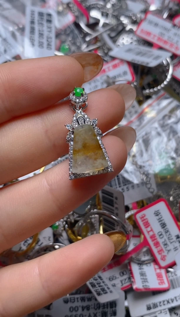 银S925镶嵌戒指翡翠百内无证书