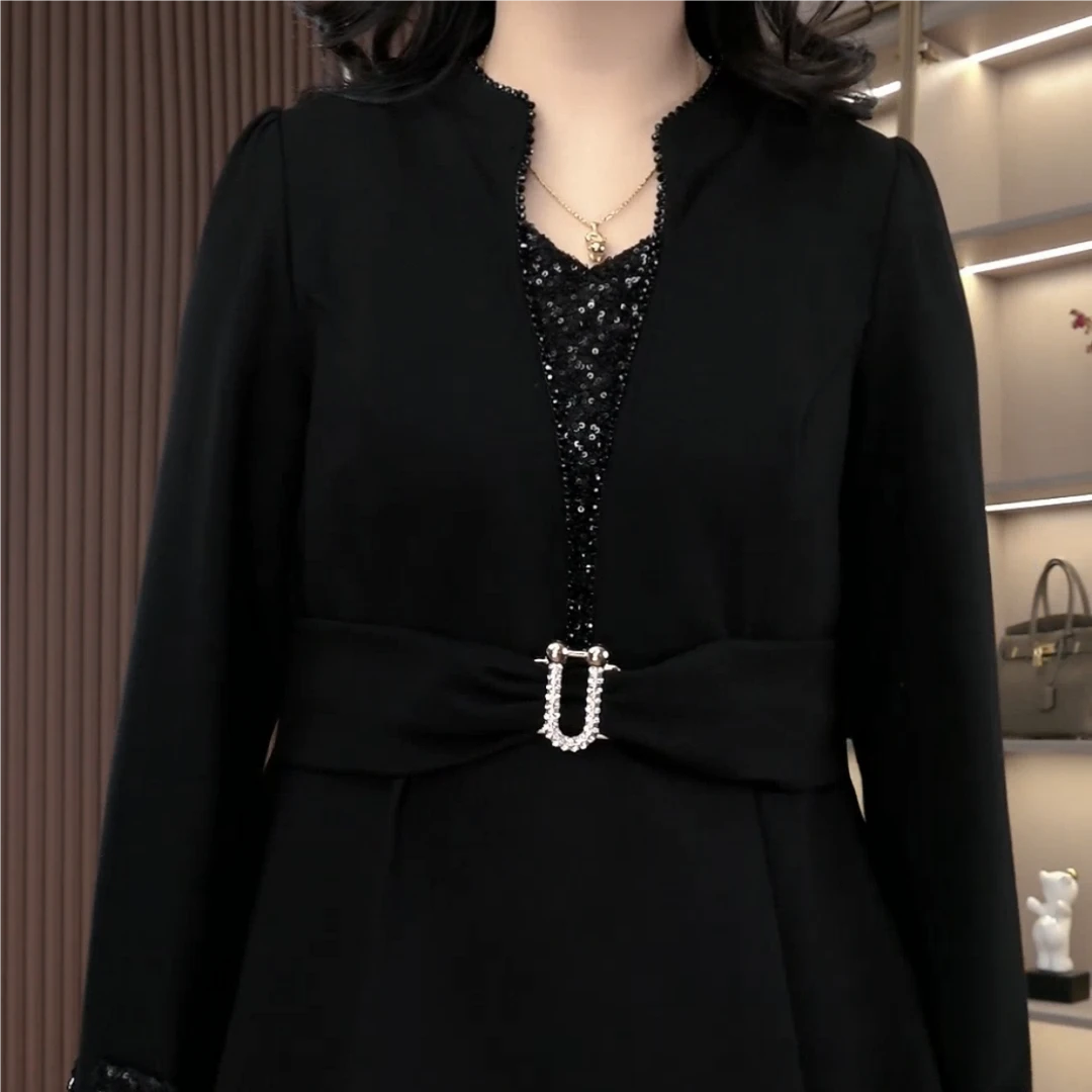 丹思慕大码女装冬季新款黑色收腰减龄显瘦上衣ZSX25A0712