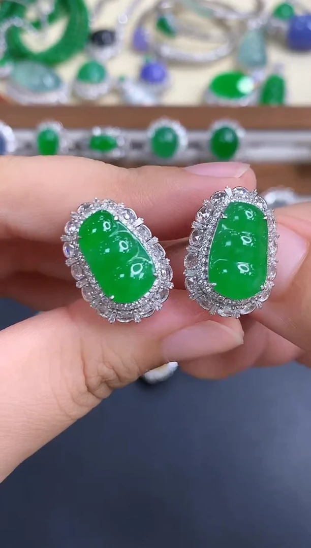 18K金镶嵌翡翠耳饰642-中国好珍宝