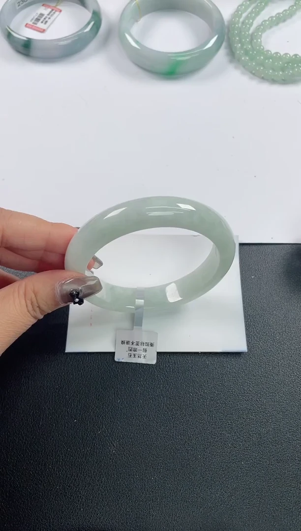 未镶嵌手镯翡翠基地发货H8989