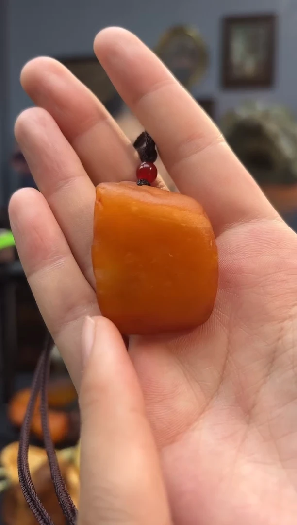 琥珀颈饰未镶嵌吊坠