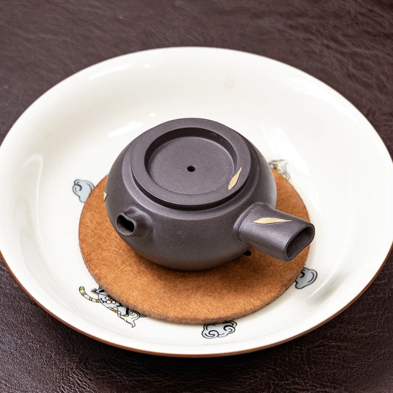 知餘造器 侧把解忧壶捂灰描金宜兴茶壶原矿段泥65CC内推孔