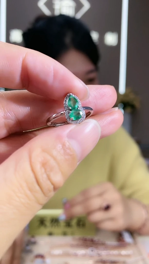 【闪购商品】祖母绿手饰银S925镶嵌手饰