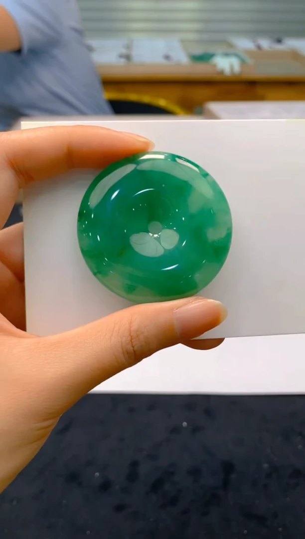 【闪购商品】石英质玉颈饰未镶嵌冰美人非洲翠186