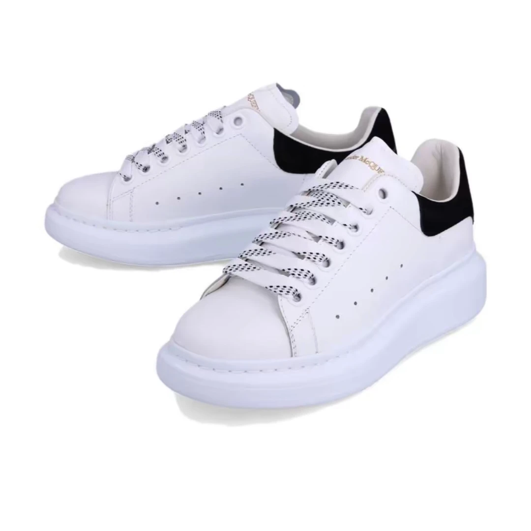 未使用 Alexander McQueen/亚历山大·麦昆 小白鞋 麂皮黑尾花鞋带