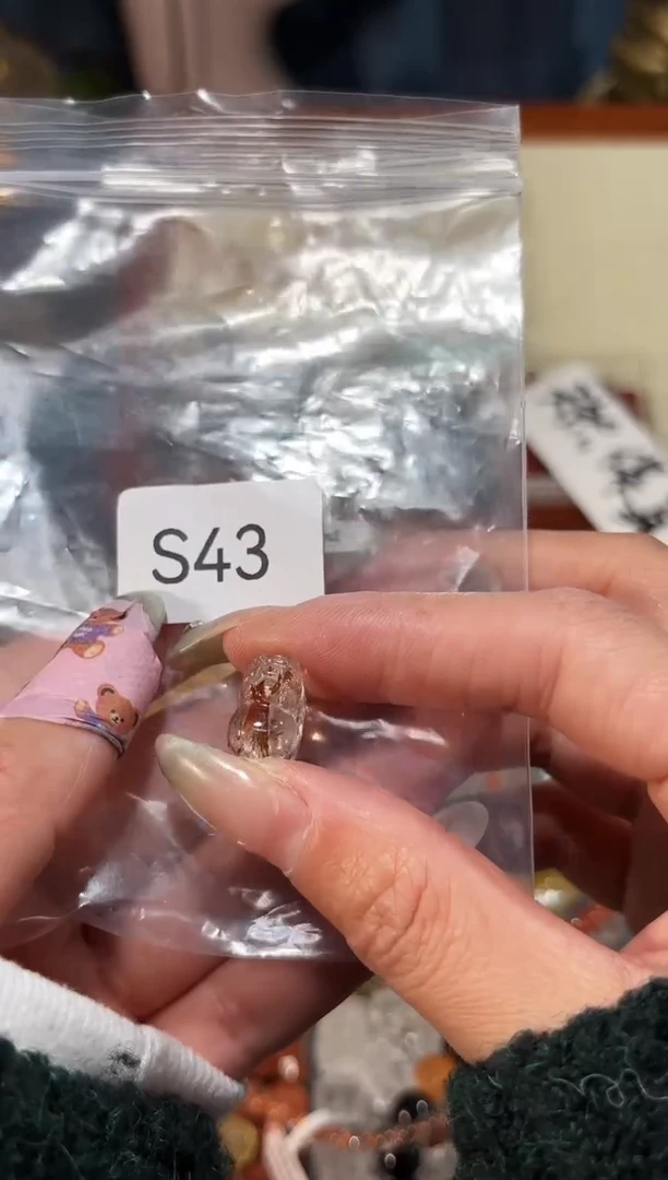 【闪购商品】水晶手串未镶嵌S43胶花黑金貔貅