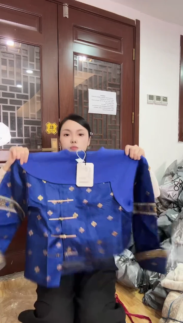 外套 S 100斤以里微瑕
