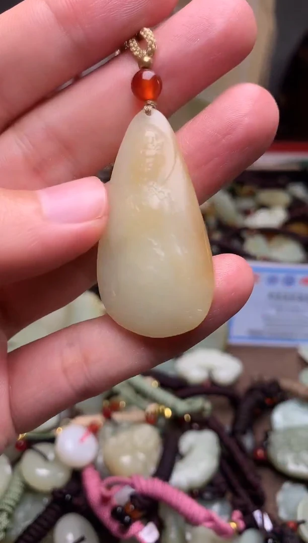 颈饰未镶嵌和田玉新疆料青海料清水和田玉吊坠