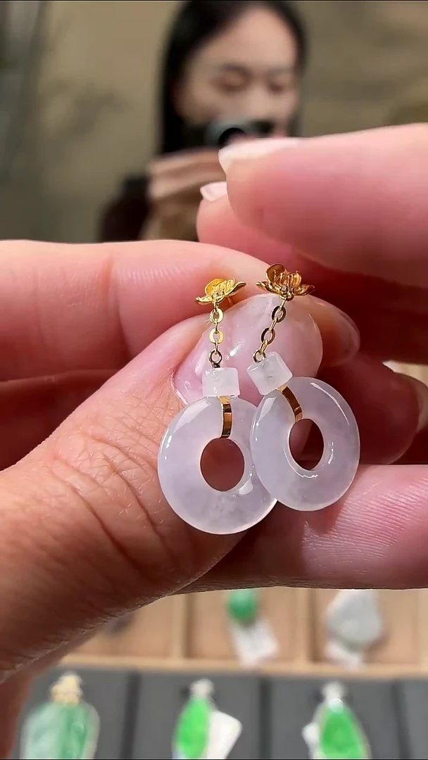 18K金镶嵌翡翠耳饰耳饰