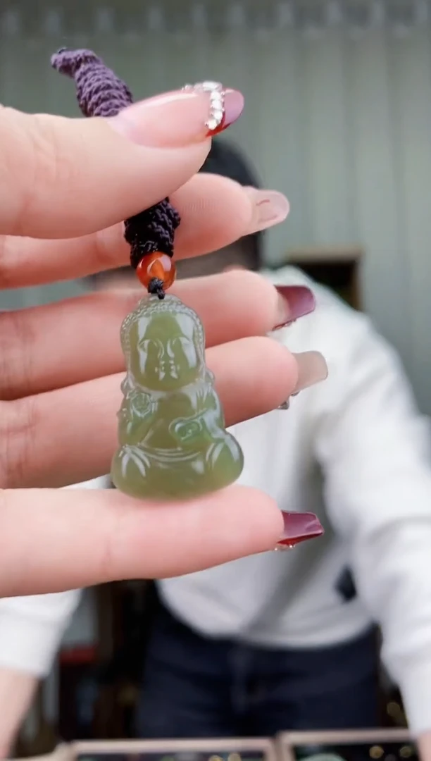【闪购商品】和田玉挂件未镶嵌拍一发一，多样性发货！
