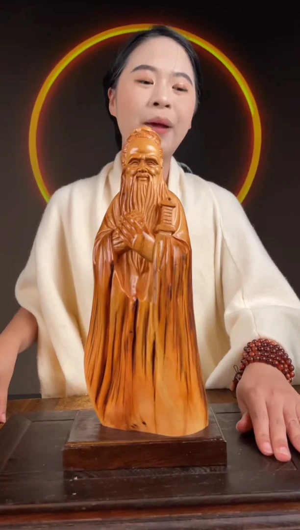 柏木（崖柏）手工摆件,先抢先得! 编号:107