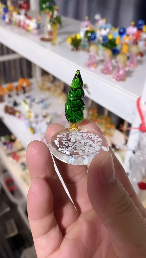手工艺品琉璃底座松树
