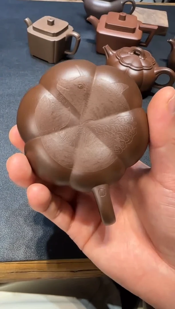 茶壶紫砂一****?大鱼海棠