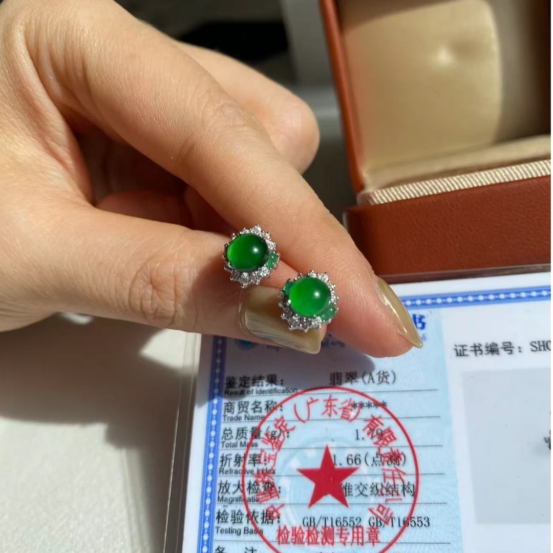 天然翡翠水润光泽通勤款耳饰
