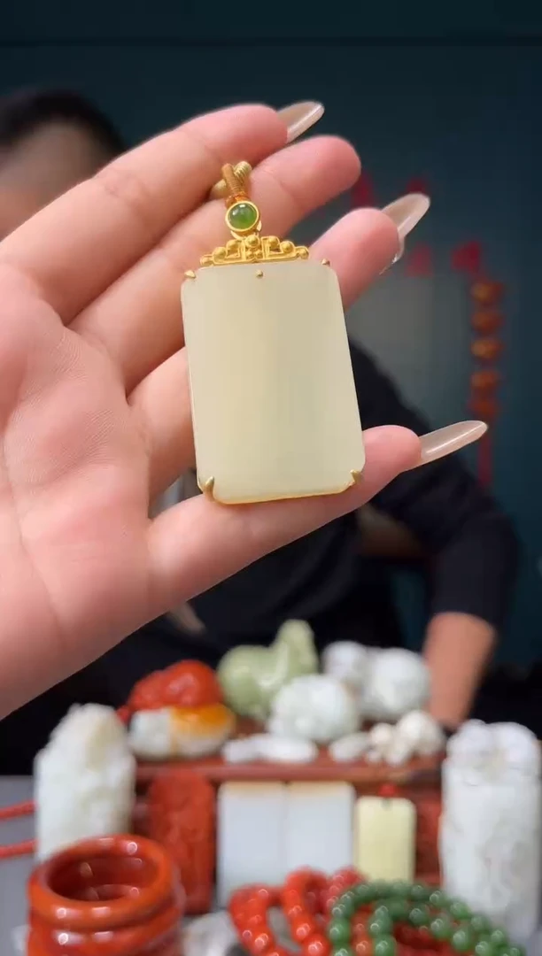 【闪购商品】和田玉颈饰银S925镶嵌吊坠