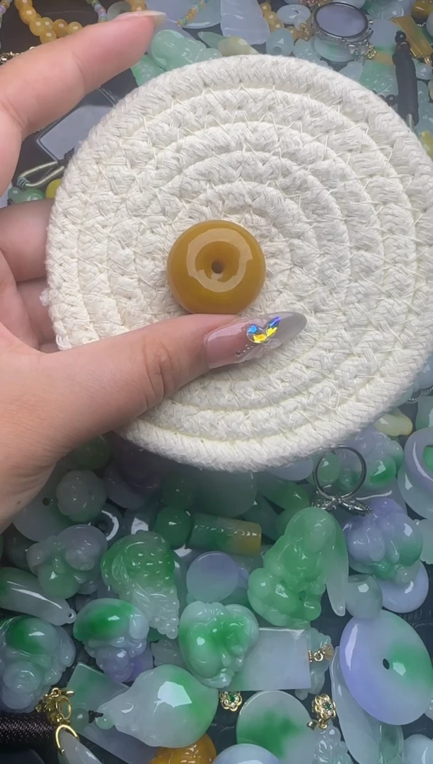 翡翠未镶嵌颈饰天然缅甸翡翠吊坠