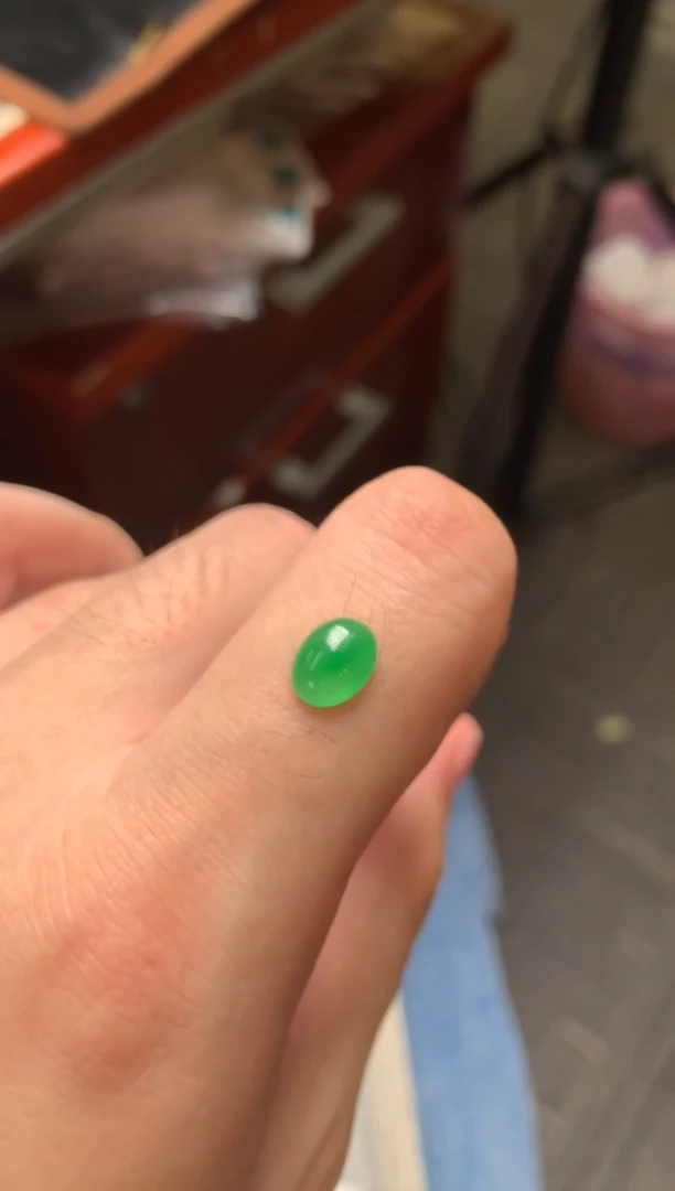 未镶嵌定制翡翠裸玉