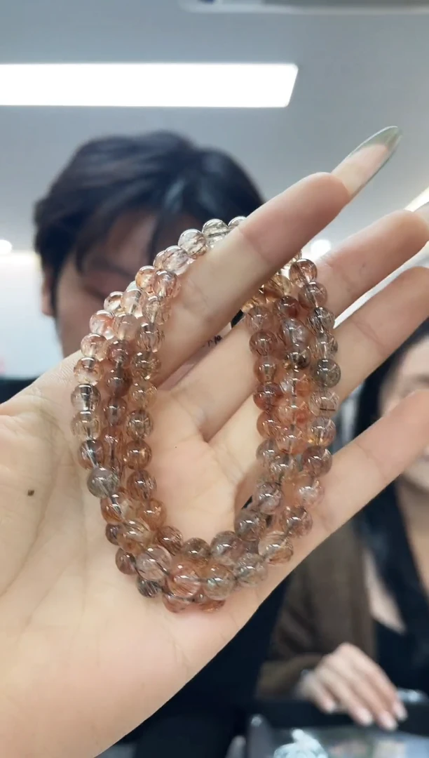 颈饰未镶嵌水晶星*?（多样性发一件）