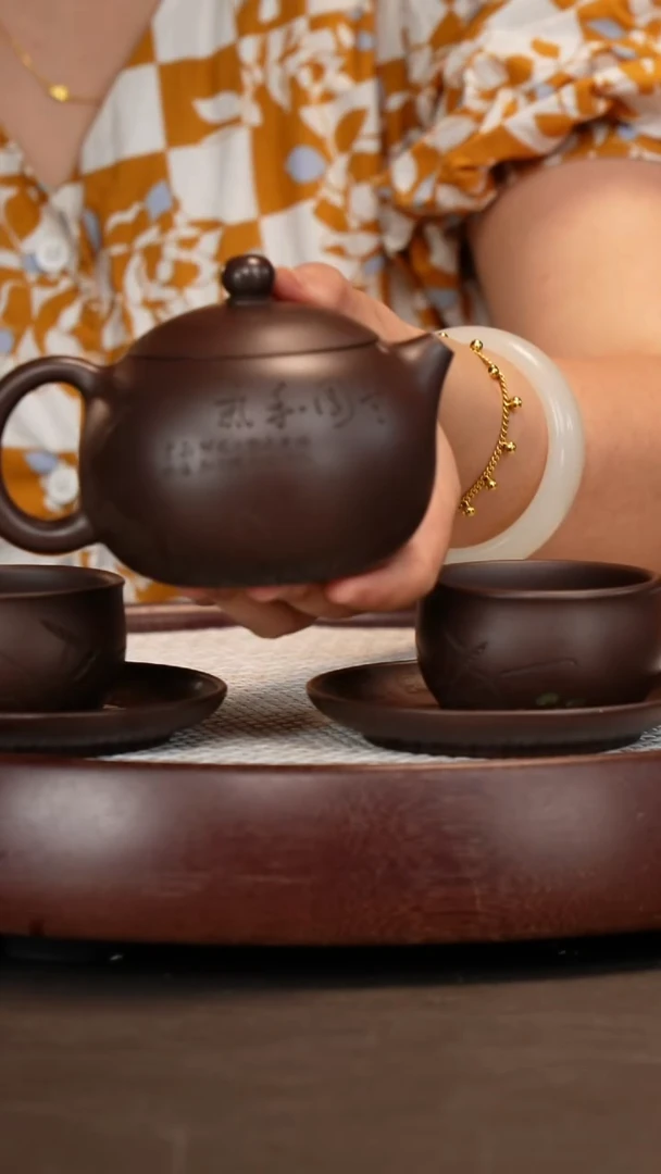 茶壶紫砂【李铭】紫泥西施套组  300CC