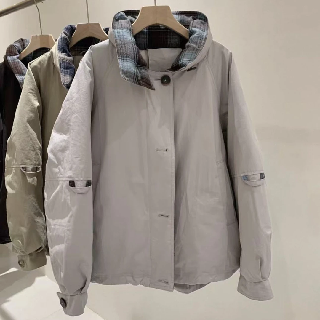 9331-（外壳棉）美式复古（立领格子领）派克羽绒服（米灰）