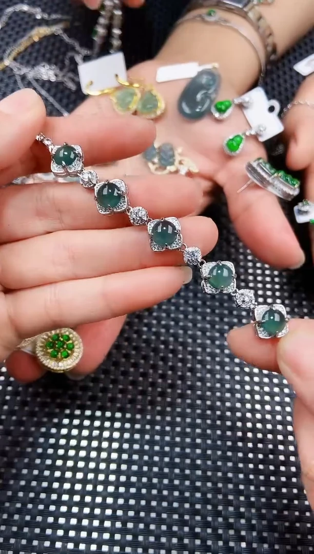 【闪购商品】翡翠手链未镶嵌111111111