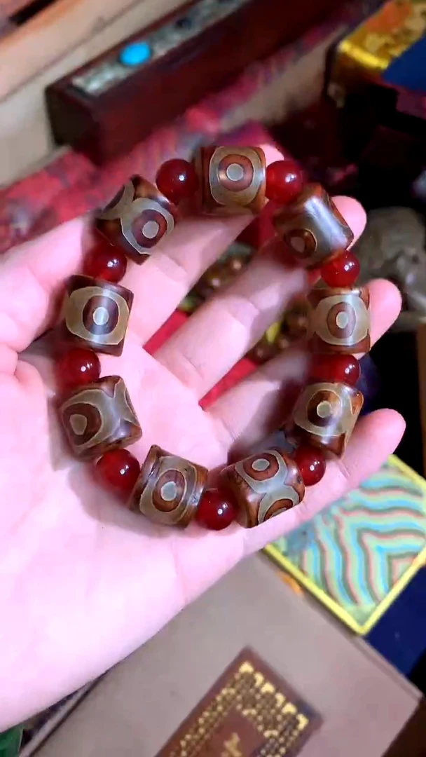 【闪购商品】玛瑙/玉髓手串未镶嵌德诚精品专属摆件