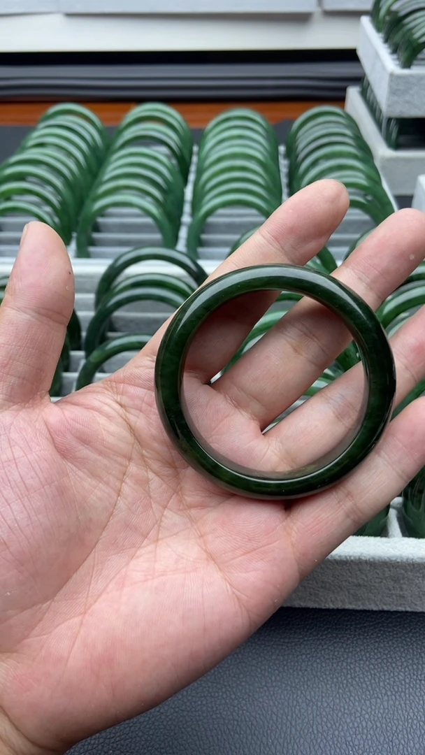 未镶嵌手镯和田玉（碧玉）08-54