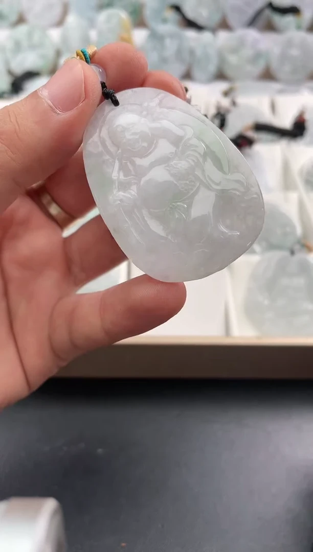 颈饰未镶嵌翡翠26/01/03/95