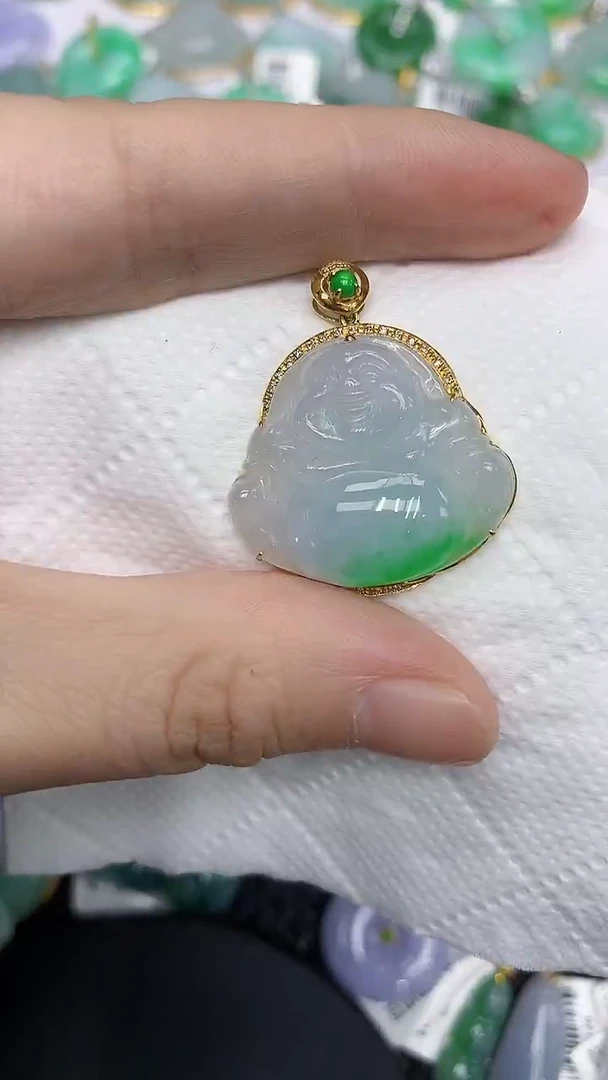 颈饰18K金镶嵌翡翠111111111