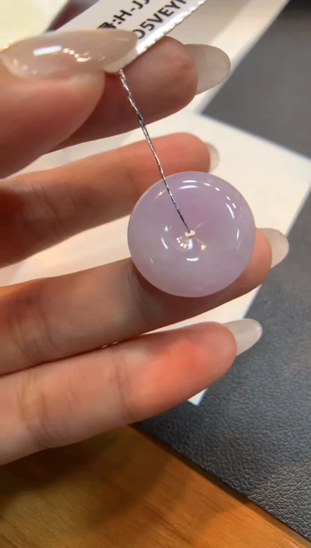 翡翠未镶嵌颈饰平安扣